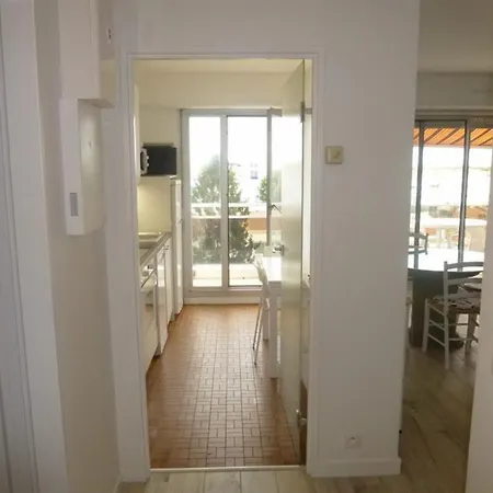 A Deux Pas Du Centre Ville Et Gare Proximite Mer Appartement