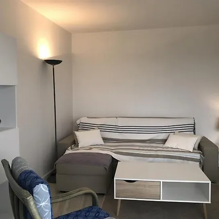 A Deux Pas Du Centre Ville Et Gare Proximite Mer Appartement