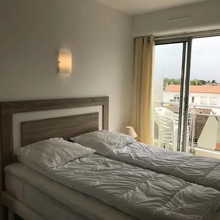 A Deux Pas Du Centre Ville Et Gare Proximite Mer Appartement