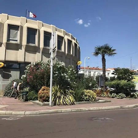 A Deux Pas Du Centre Ville Et Gare Proximite Mer Appartement *