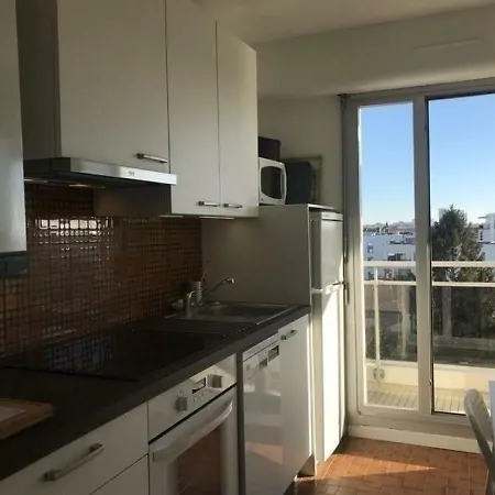 A Deux Pas Du Centre Ville Et Gare Proximite Mer Appartement *